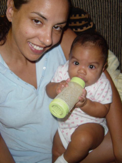 See me holding my own bottle?